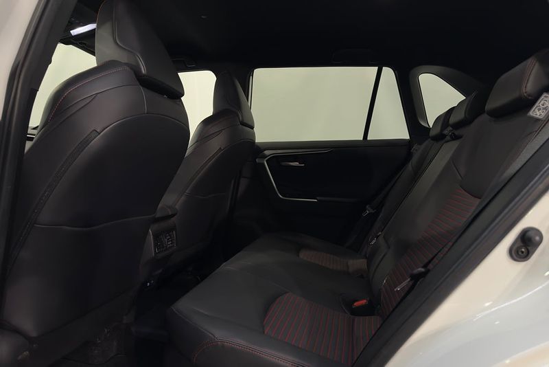Toyota RAV4 bild 24