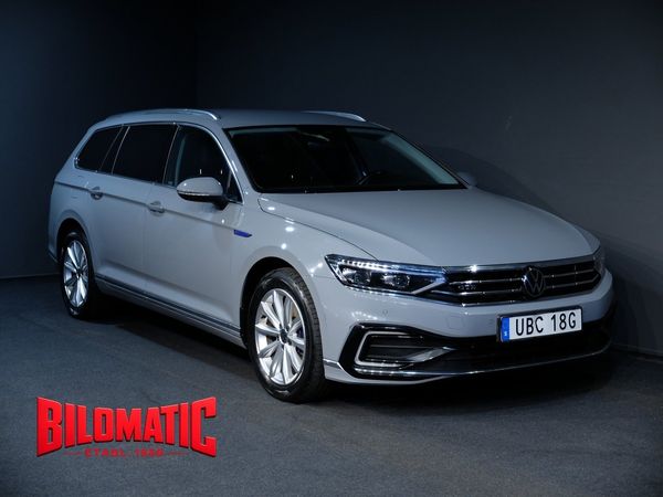 Volkswagen Passat GTE 1,4 TSI 218HK Hybrid Värmare Executive Drag V-Hjul - 2023