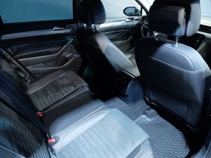 Volkswagen Passat bild 9