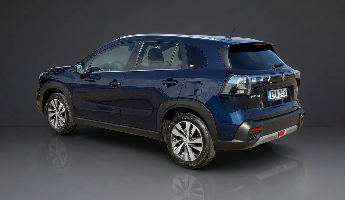 Vehicle image 7