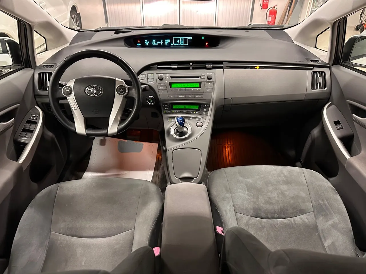 Vehicle image 11