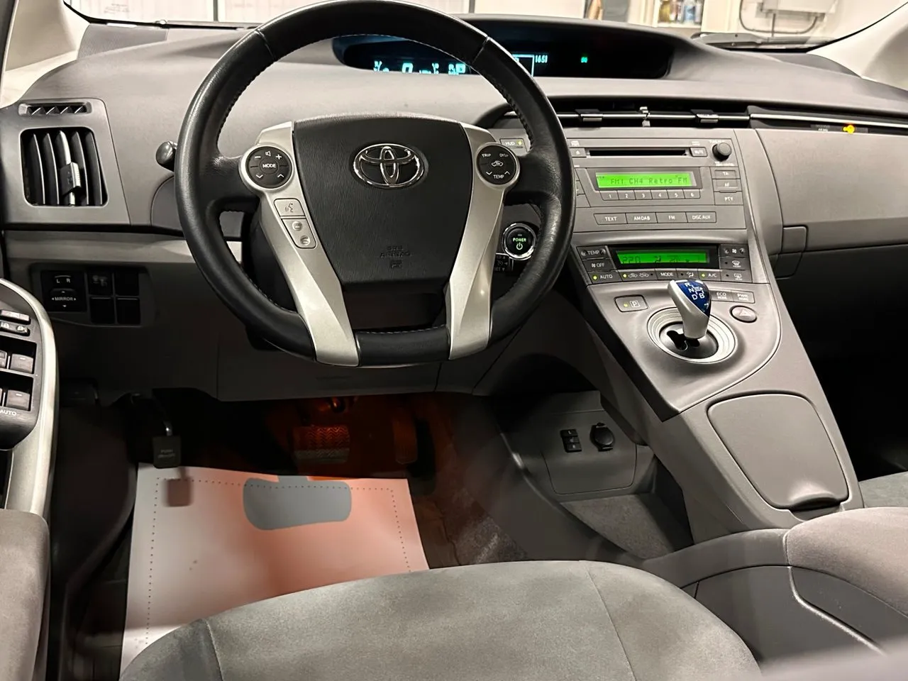 Vehicle image 13