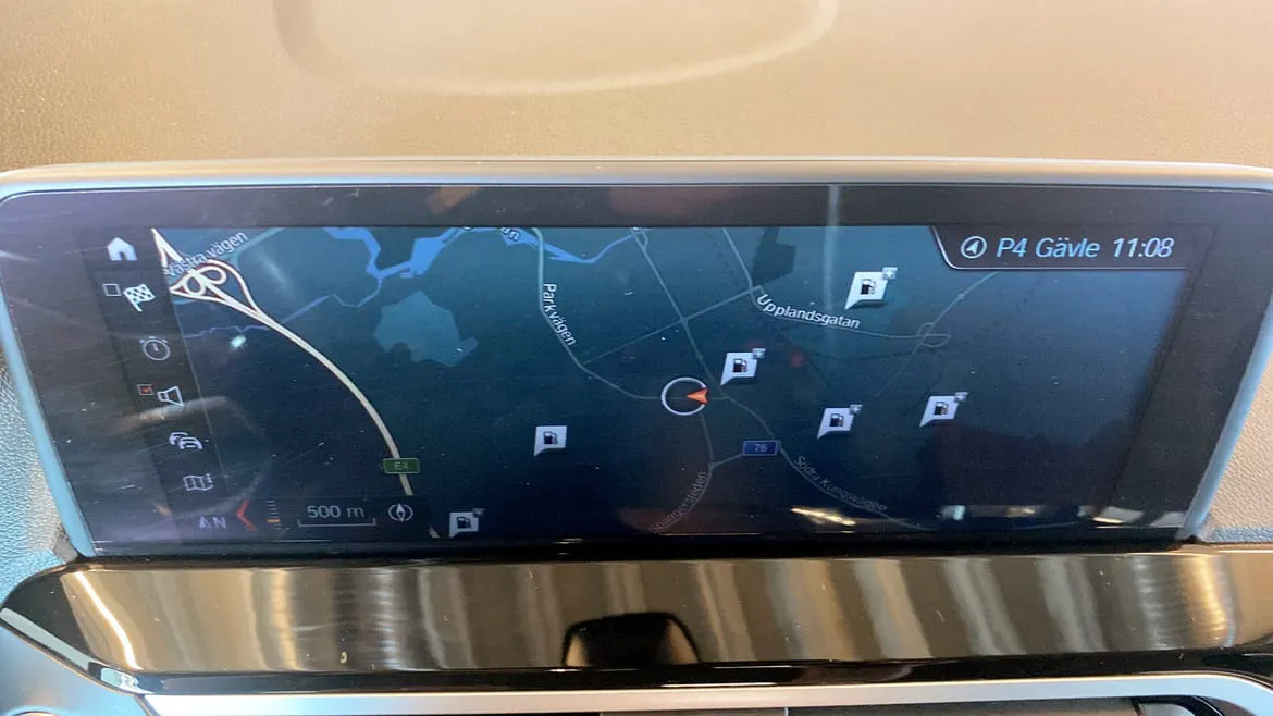 Vehicle image 14