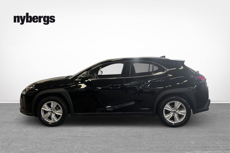 Lexus UX bild 2