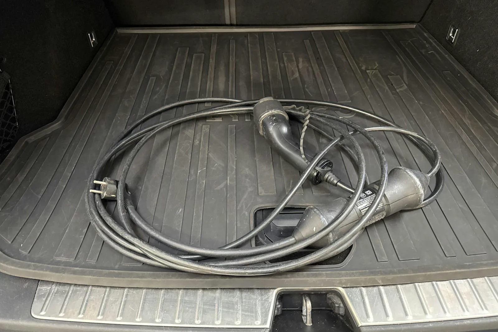Vehicle image 20