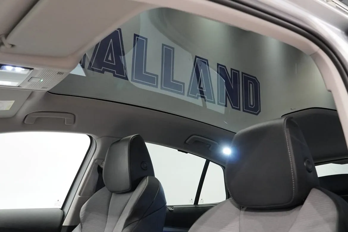Vehicle image 21