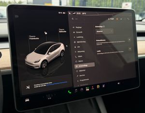Tesla Model Y bild 28