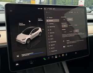 Tesla Model Y bild 21