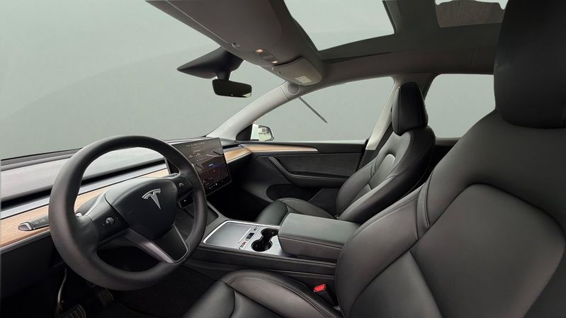 Tesla Model Y bild 11