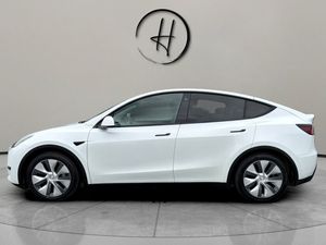 Tesla Model Y bild 8