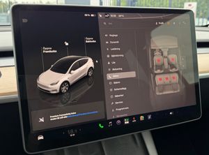 Tesla Model Y bild 25