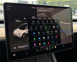 Tesla Model Y bild 16