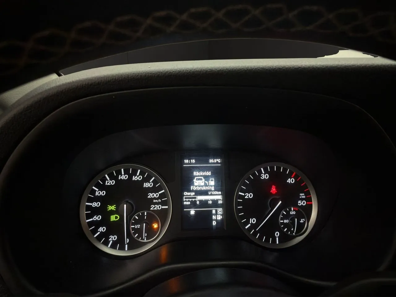 Vehicle image 17