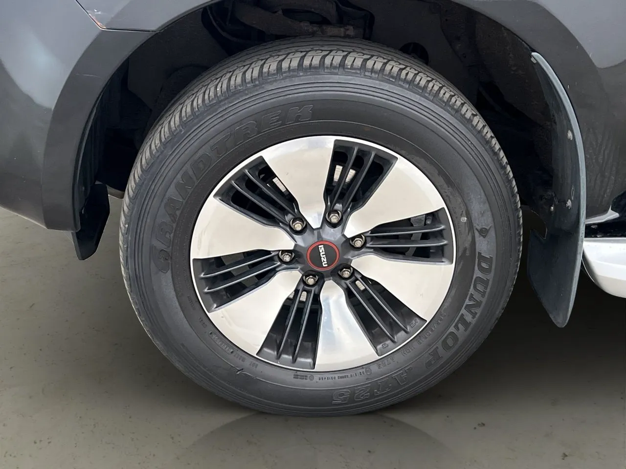 Vehicle image 31
