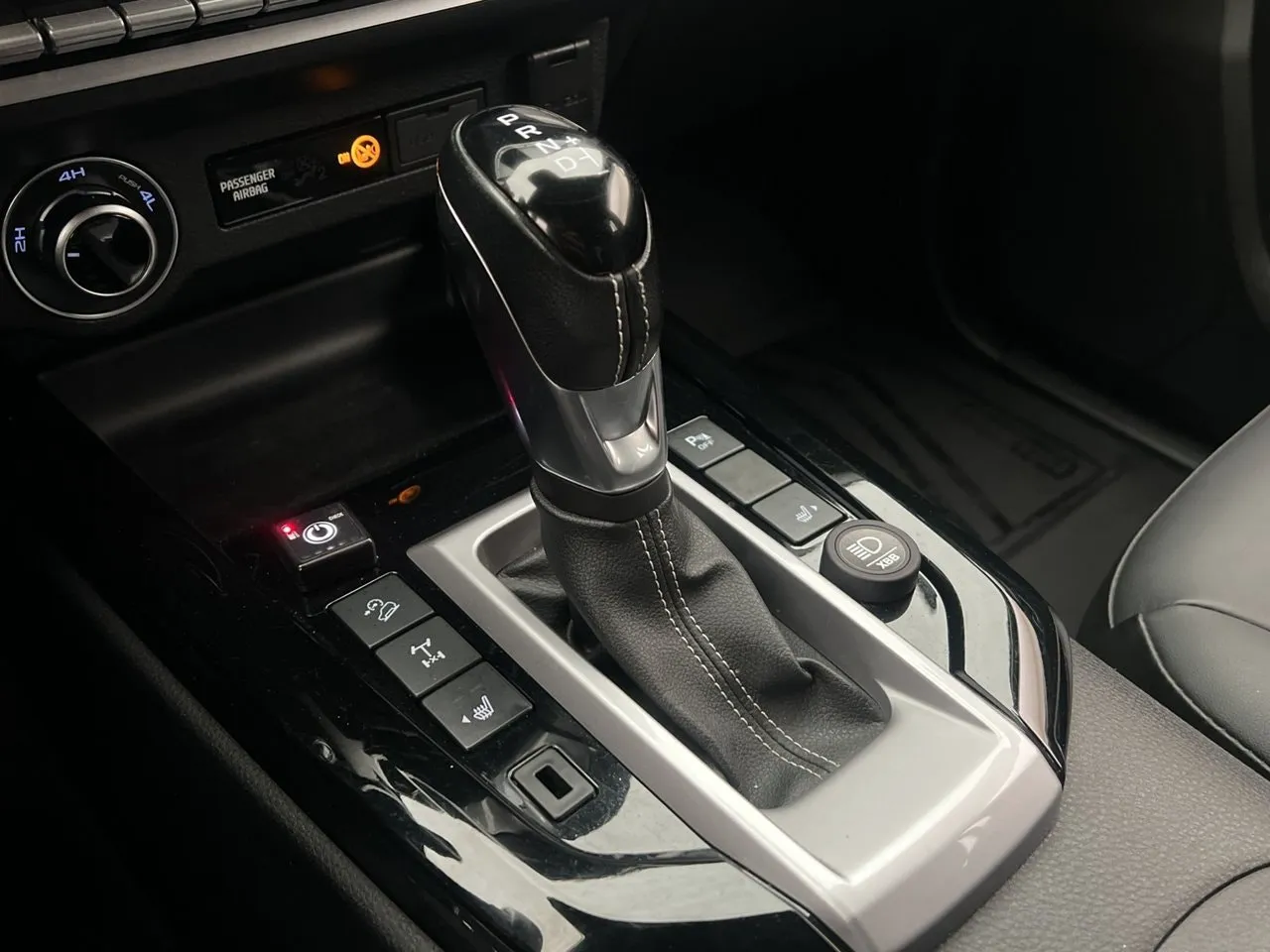 Vehicle image 26
