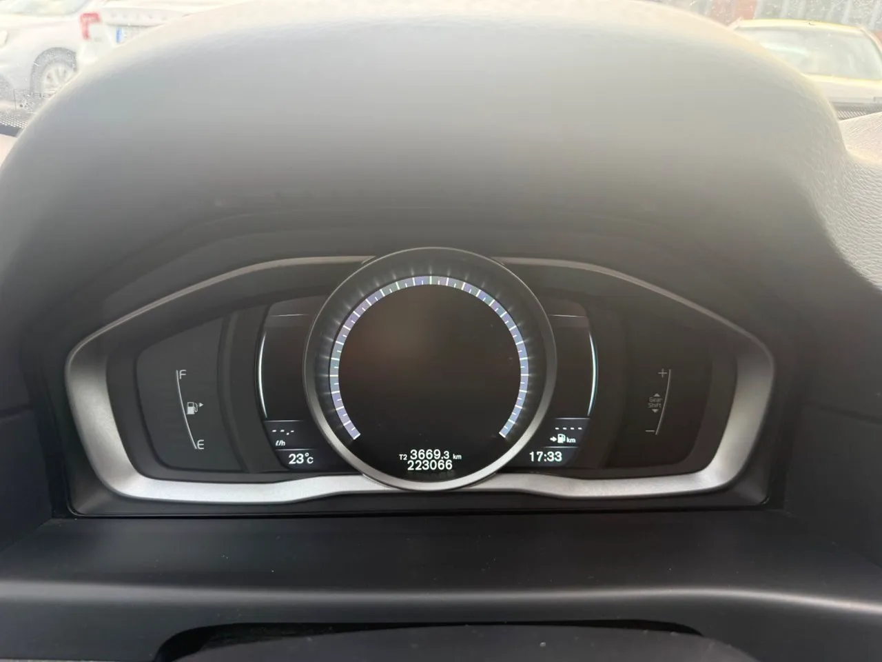 Vehicle image 21