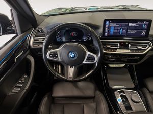BMW iX3 bild 12