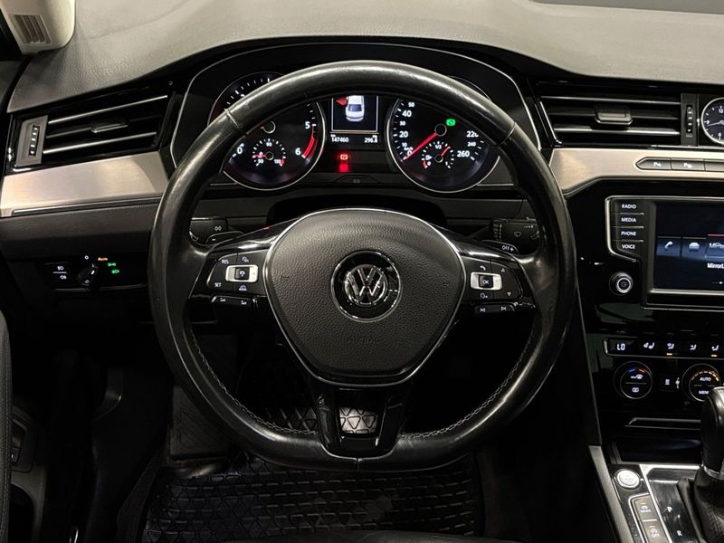 Volkswagen Passat bild 14