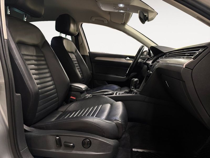 Volkswagen Passat bild 16