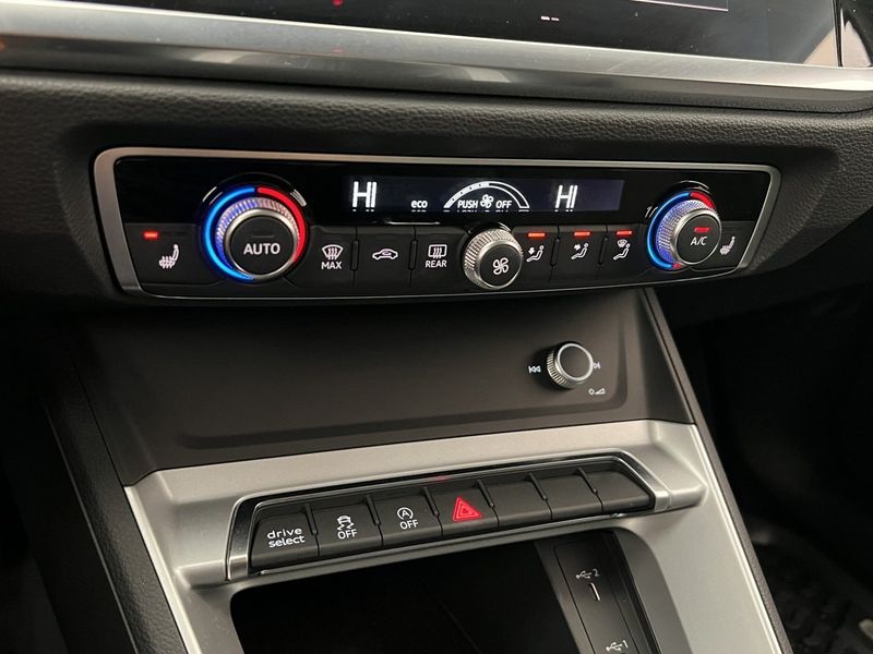Audi Q3 bild 14