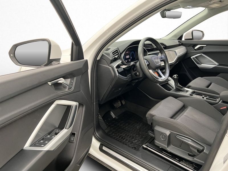 Audi Q3 bild 8