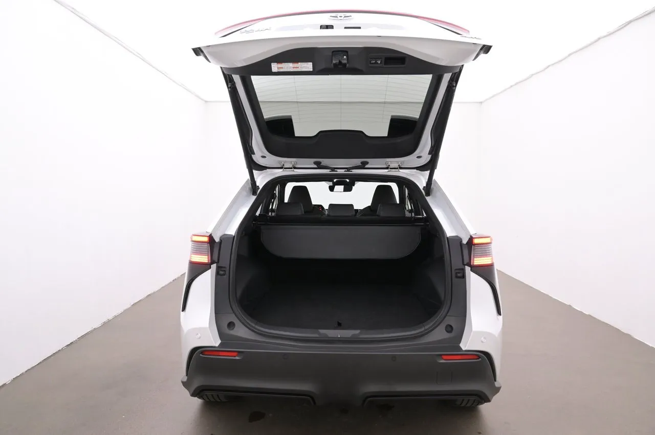 Vehicle image 20