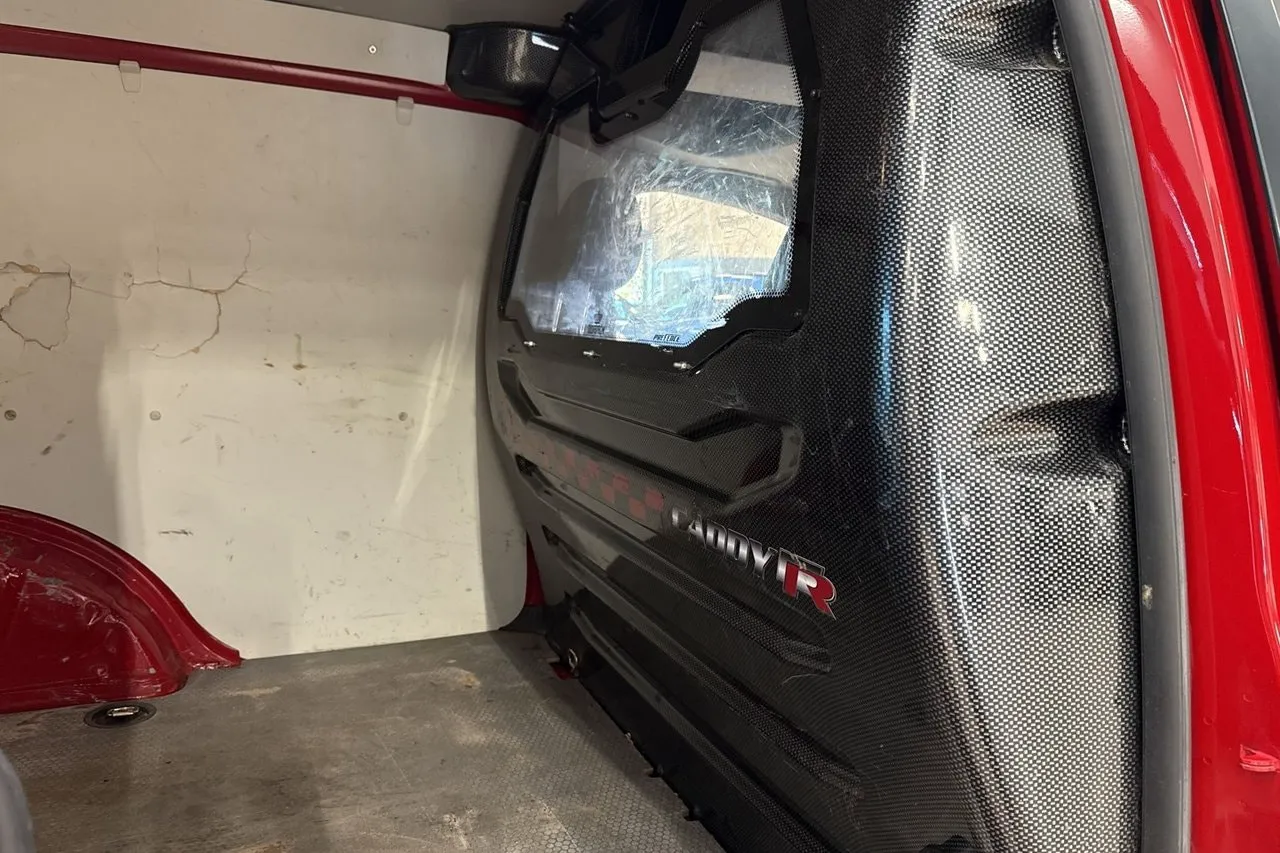 Vehicle image 20