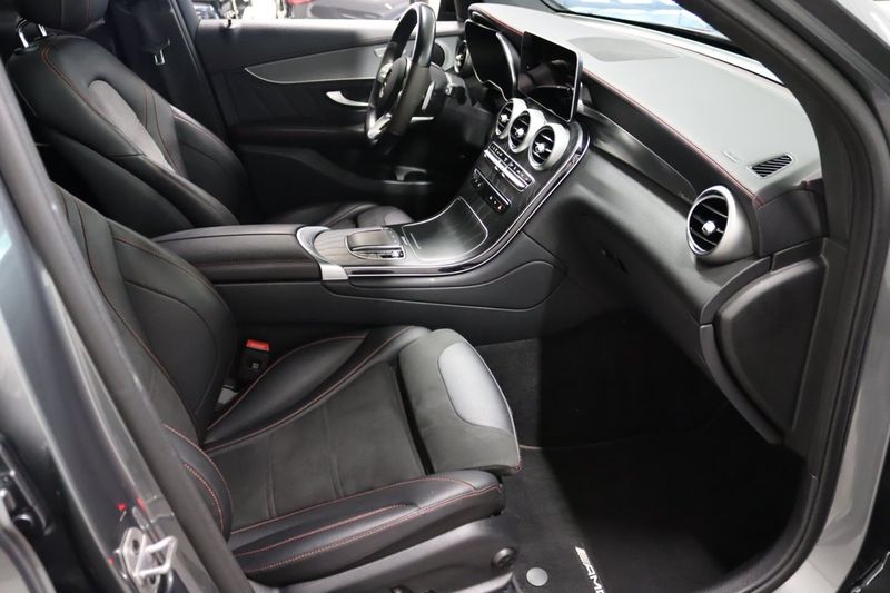 Mercedes GLC300 bild 25