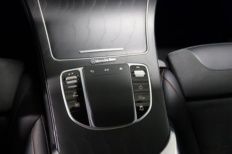 Mercedes GLC300 bild 18