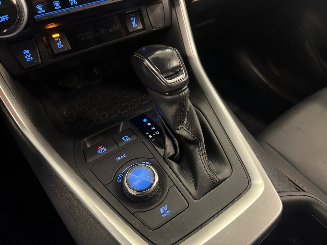 Vehicle image 21
