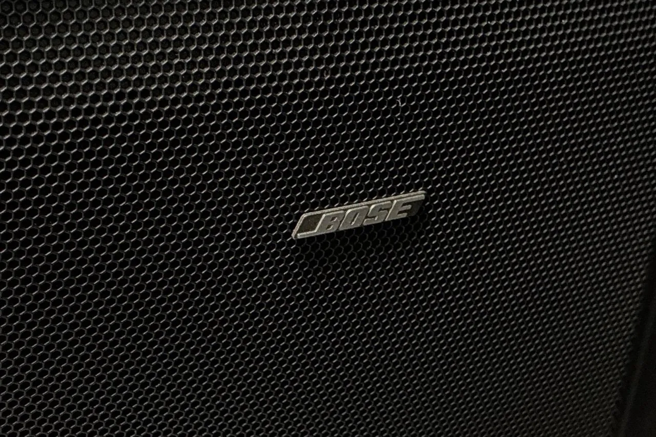 Vehicle image 28