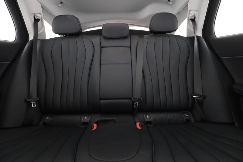 Mercedes E300 bild 16