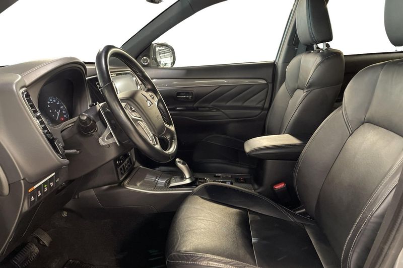 Mitsubishi Outlander bild 13