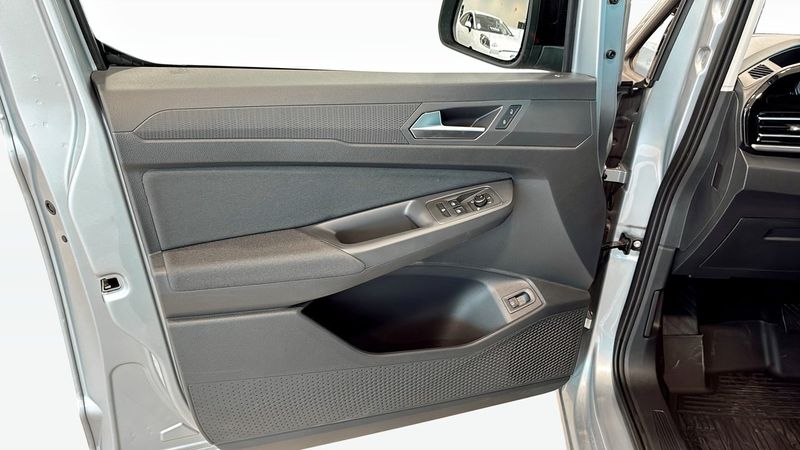 Ford Tourneo Connect bild 11
