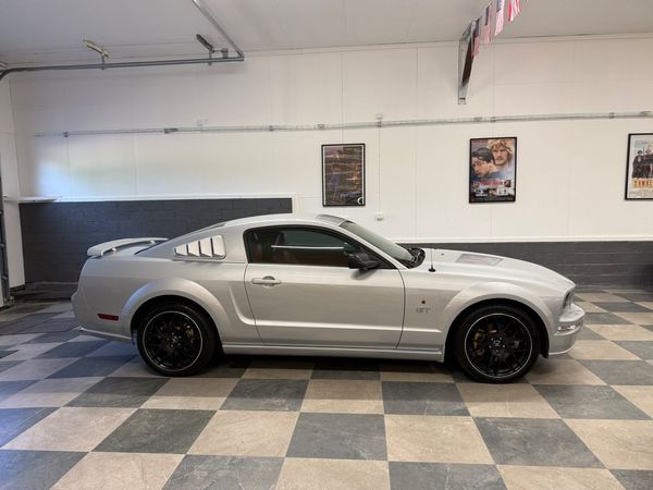 Ford Mustang GT COUPE 5000 MIL EV BYTE - 2005
