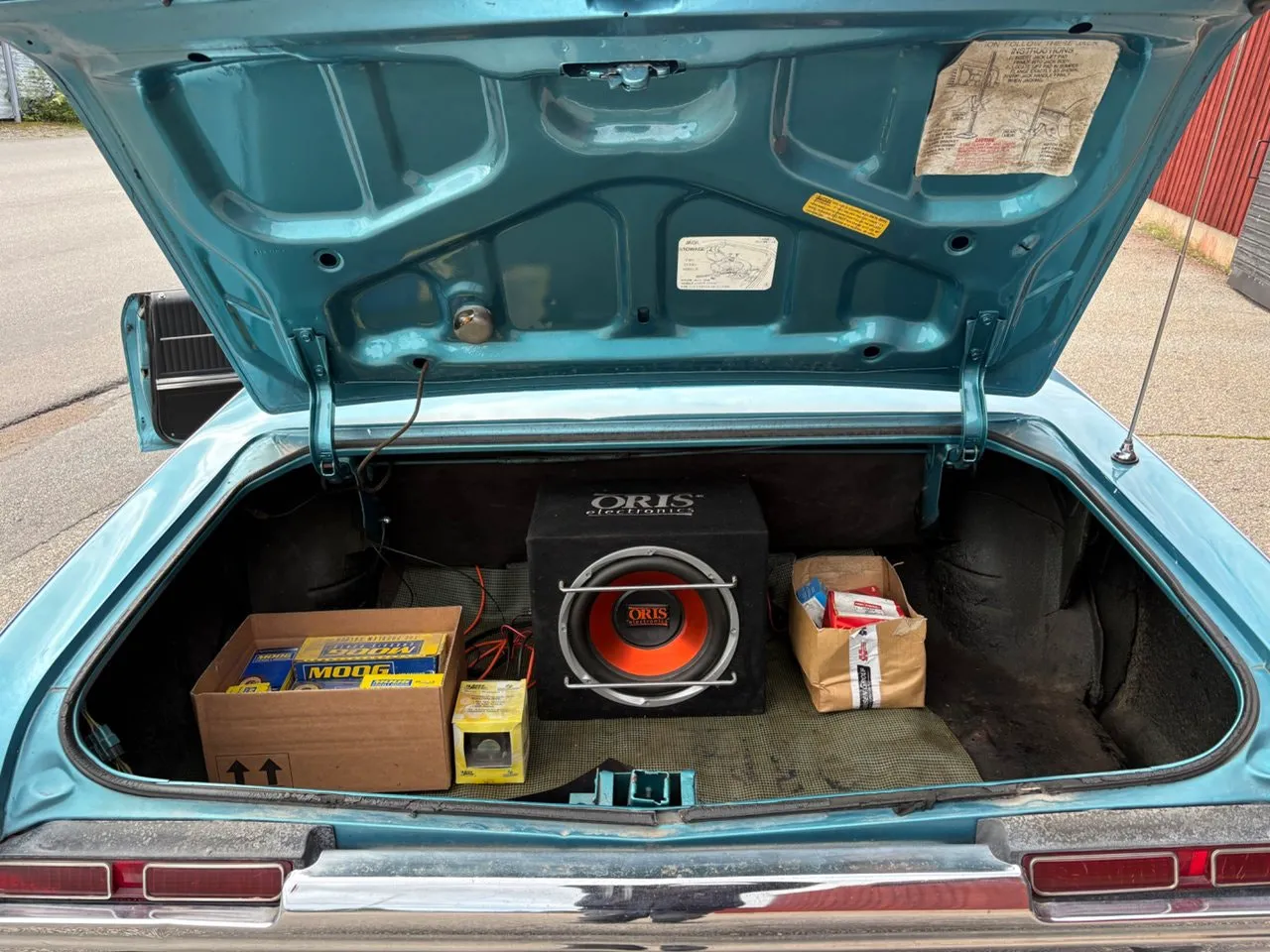 Vehicle image 19