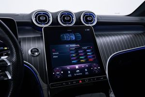 Mercedes GLC220 bild 28