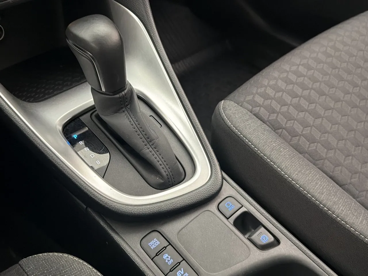Vehicle image 21