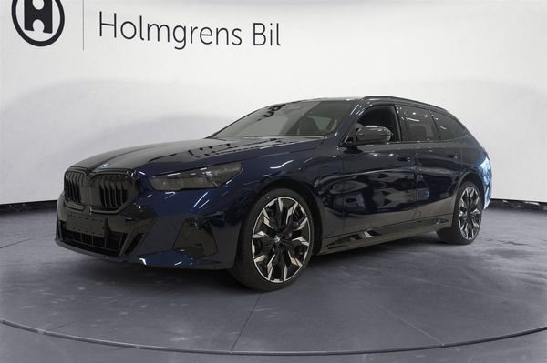 BMW 530 e xDrive Touring M Sport Pro Business Ed Drag DA Pro B W - 2026