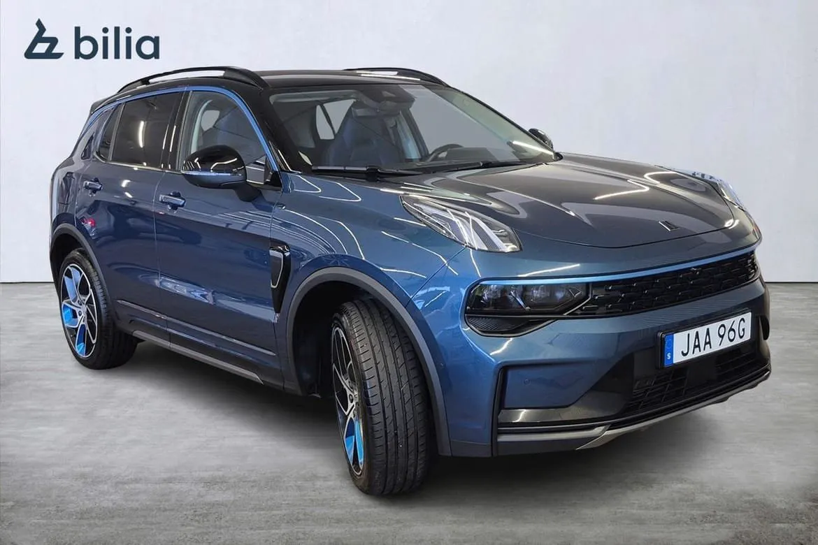 Vehicle image 6