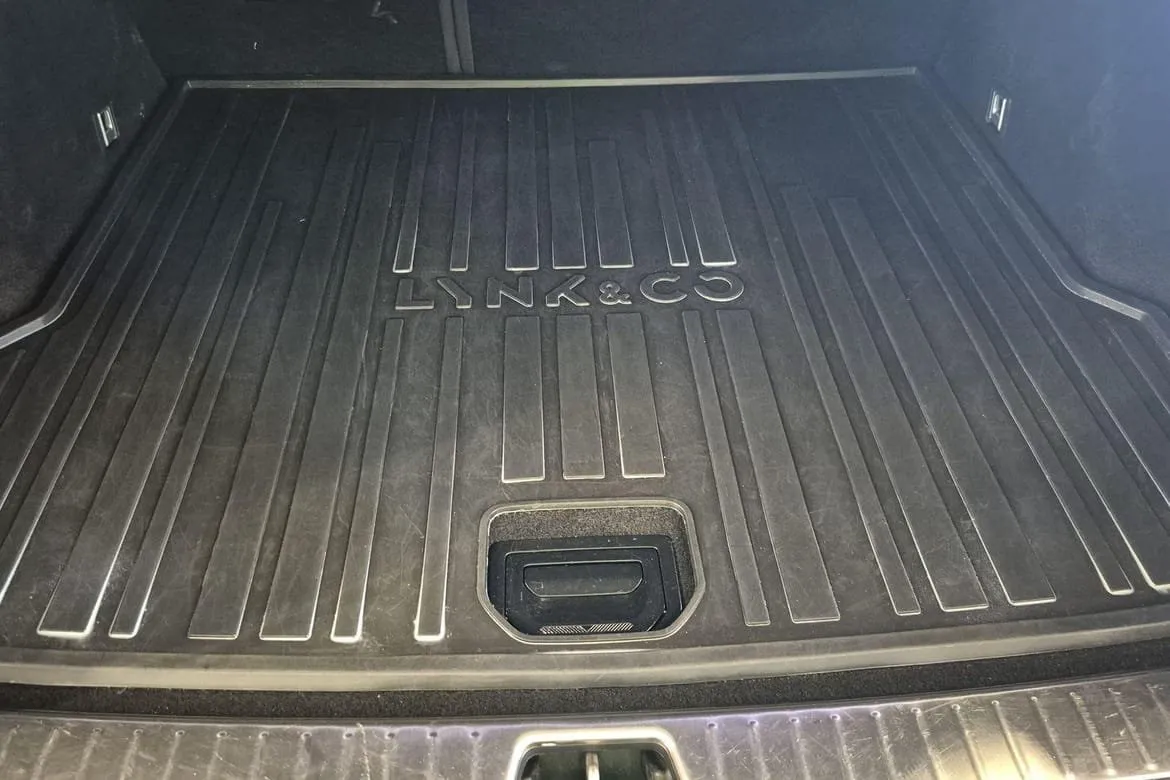 Vehicle image 36