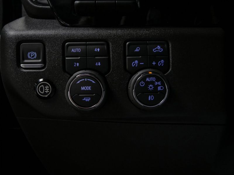 Chevrolet Silverado bild 17