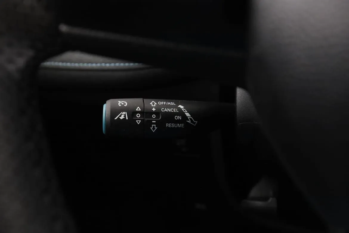Vehicle image 34