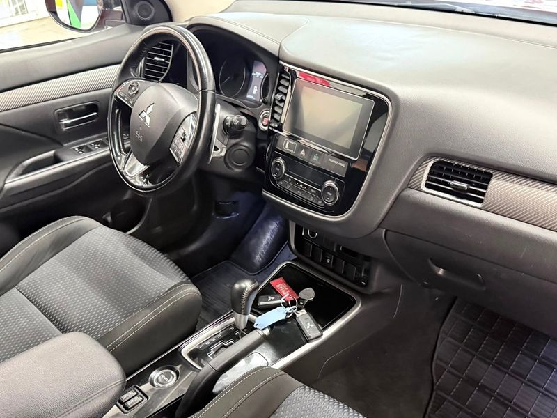 Mitsubishi Outlander bild 9