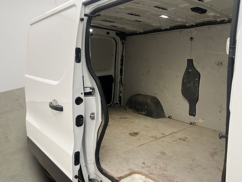 Renault Trafic bild 11