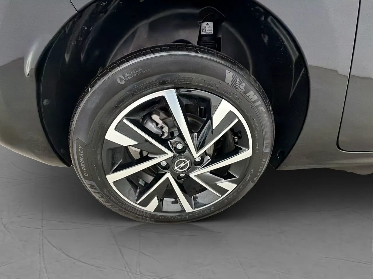 Vehicle image 31