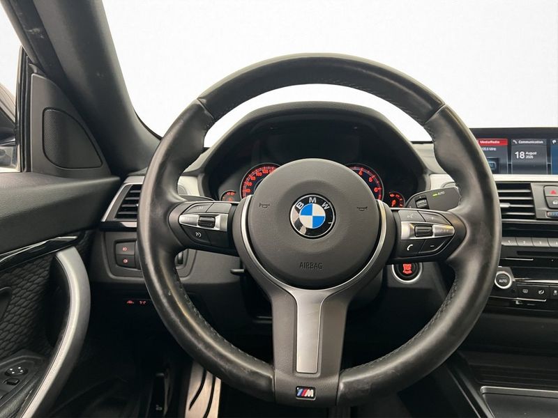BMW 330 bild 13