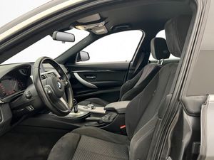 BMW 330 bild 11