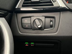 BMW 330 bild 14