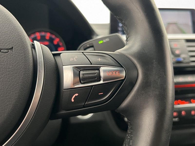 BMW 330 bild 18